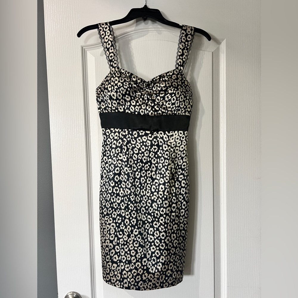 Guess Stretch Cheetah Print Dress black and tan -‎ Size 1